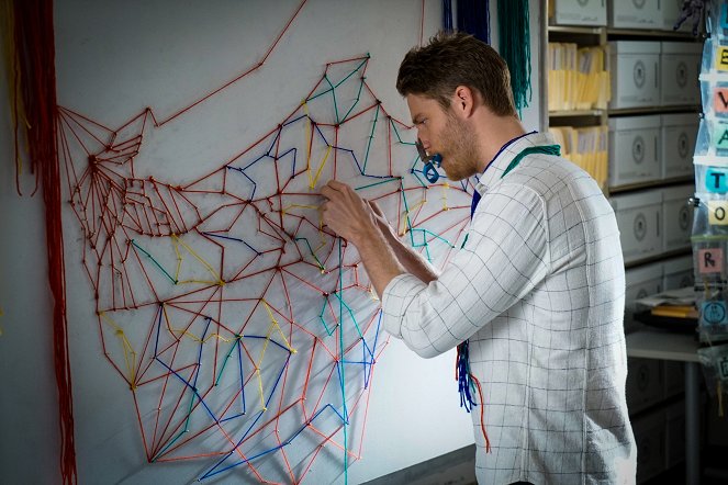 Limitless - This Is Your Brian on Drugs - Photos - Jake McDorman