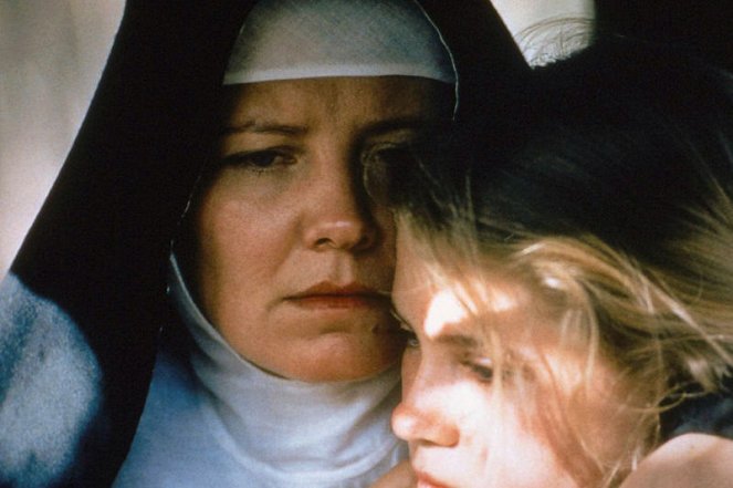 The Nun and the Bandit - De la película