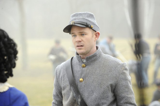 Warehouse 13 - Queen for a Day - Film - Aaron Ashmore