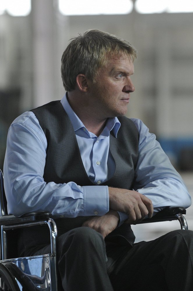 Warehouse 13 - Emily Lake - De la película - Anthony Michael Hall