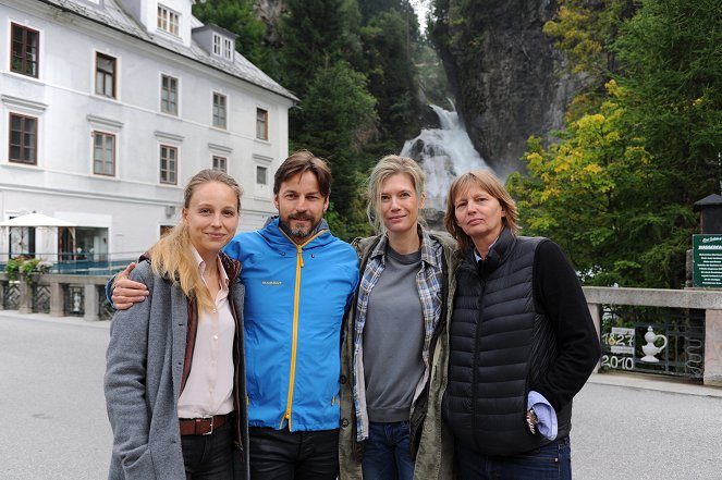 Das Dorf des Schweigens - Promo - Petra Schmidt-Schaller, Hans Steinbichler, Ina Weisse, Bella Halben