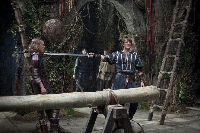 Camelot - Lady of the Lake - Do filme - Jamie Campbell Bower, Philip Winchester