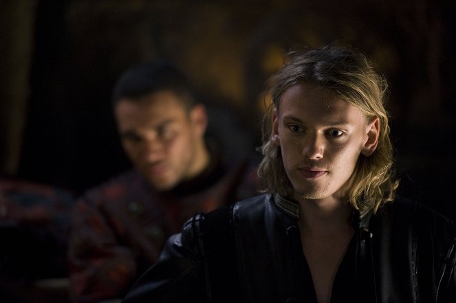 Camelot - The Long Night - Van film - Jamie Campbell Bower