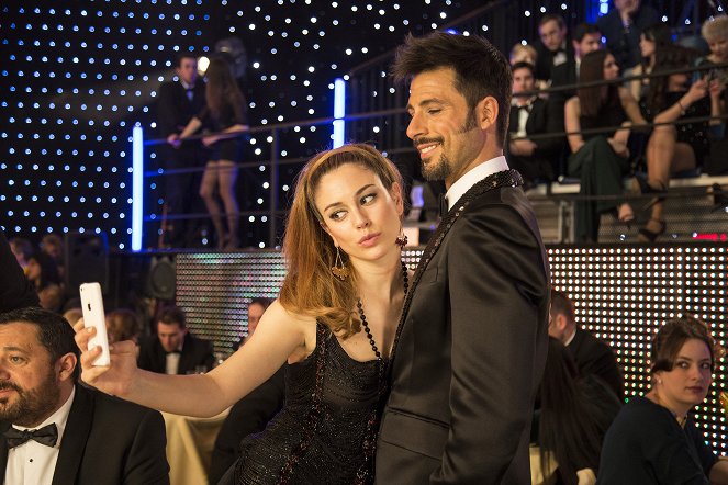 Mi gran noche - Z filmu - Blanca Suárez, Hugo Silva