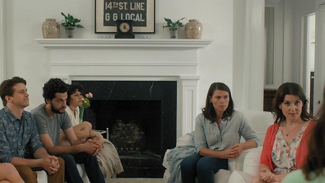 The Intervention - De la película - Jason Ritter, Ben Schwartz, Alia Shawkat, Clea DuVall, Melanie Lynskey