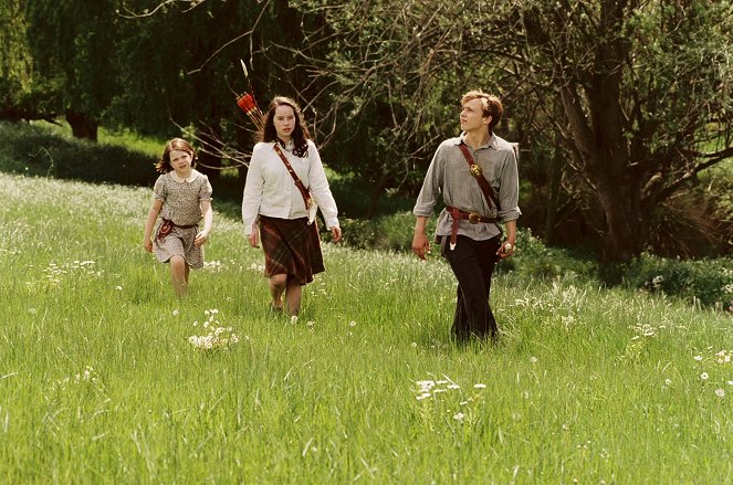 De Kronieken van Narnia: De leeuw, de heks en de kleerkast - Van film - Georgie Henley, Anna Popplewell, William Moseley
