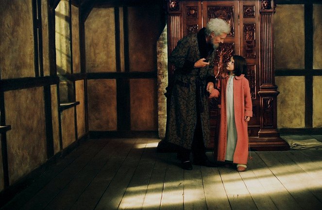 Die Chroniken von Narnia: Der König von Narnia - Filmfotos - Jim Broadbent, Georgie Henley