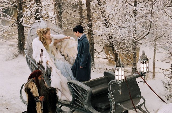Narnia: Lev, šatník a čarodejnica - Z filmu - Tilda Swinton, Skandar Keynes