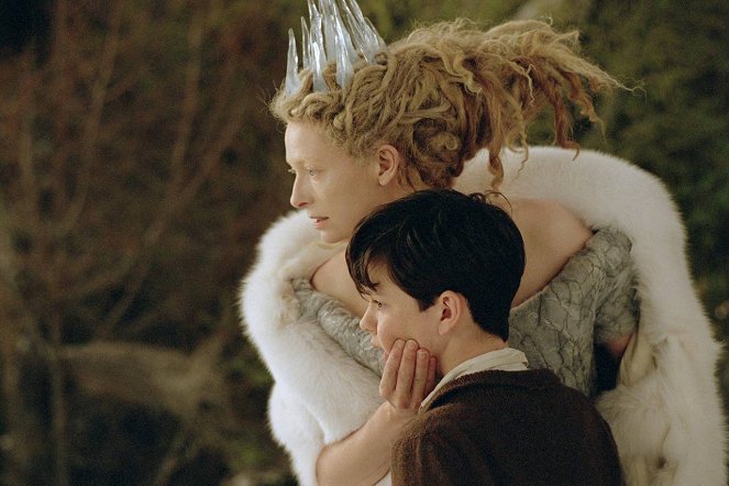 The Chronicles of Narnia: The Lion, the Witch and the Wardrobe - Photos - Tilda Swinton, Skandar Keynes