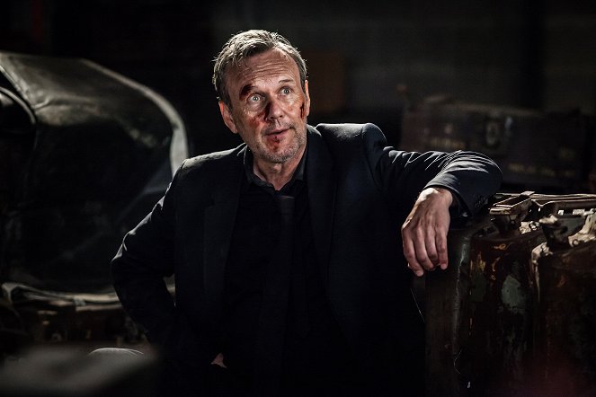 Dominion - Son of the Fallen - Photos - Anthony Head