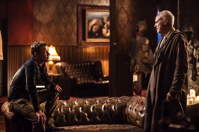 Dominion - Reap the Whirlwind - Photos - Christopher Egan, Alan Dale