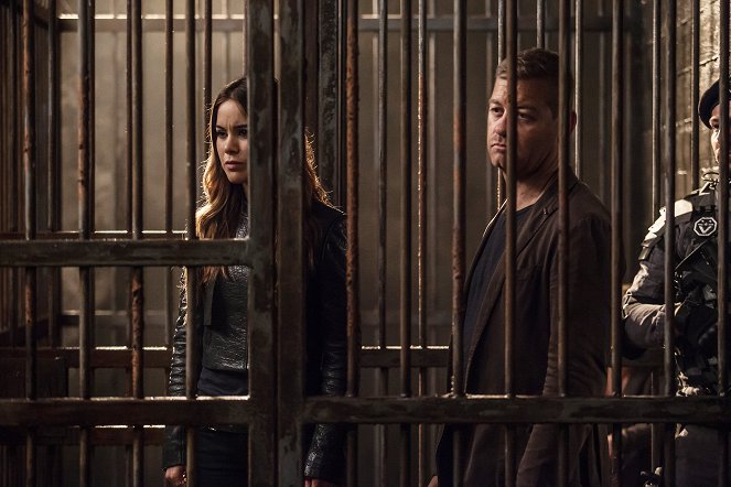 Dominion - The Seed of Evil - Photos - Roxanne McKee, Nic Bishop