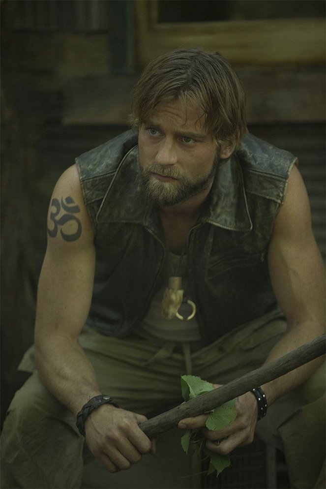 Outsiders - Promoción - Joe Anderson