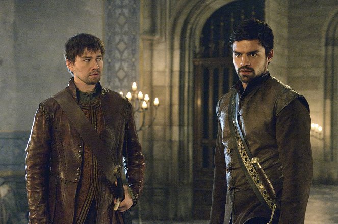 Reign - The Lamb and the Slaughter - De la película - Torrance Coombs, Sean Teale