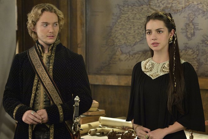 Reign - Blood for Blood - Photos - Toby Regbo, Adelaide Kane