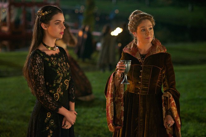 Reign - The Prince of the Blood - Film - Adelaide Kane, Megan Follows