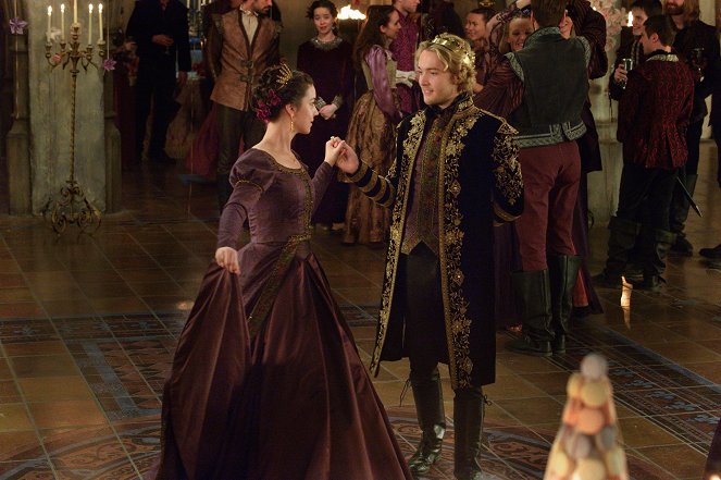 Reign - Sins of the Past - Film - Adelaide Kane, Toby Regbo