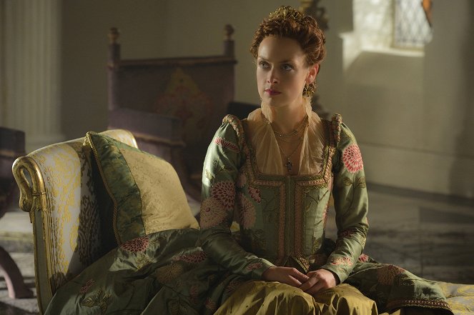 Reign - Season 3 - Fight or Flight - Photos - Rachel Skarsten