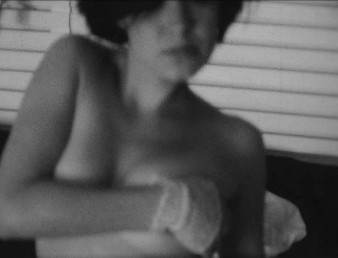 Lost/Loved - Filmfotók - Brea Grant