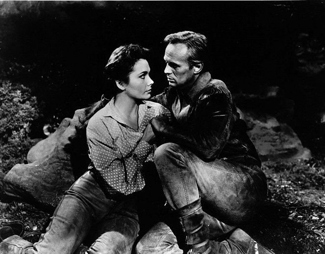 The Last Wagon - Filmfotók - Felicia Farr, Richard Widmark