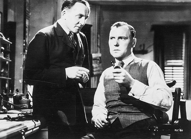 On the Night of the Fire - Photos - Ralph Richardson