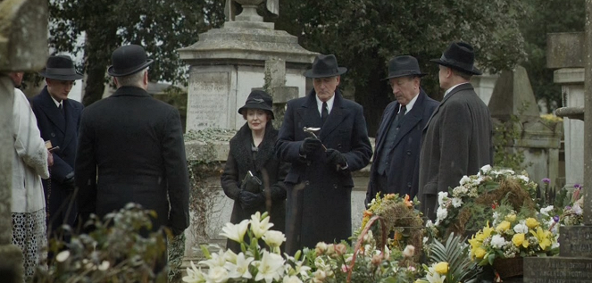 Agatha Christie's Poirot - Velká čtyřka - Z filmu - Pauline Moran, Hugh Fraser, Philip Jackson
