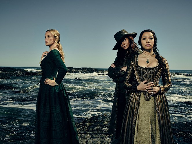 Piraci - Season 3 - Promo - Hannah New, Clara Paget, Jessica Parker Kennedy