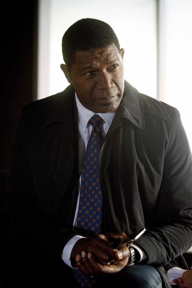 Backstrom - Love Is a Rose and You Better Not Pick It - Photos - Dennis Haysbert