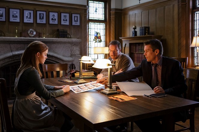 Regression - Photos - Emma Watson, David Thewlis, Ethan Hawke