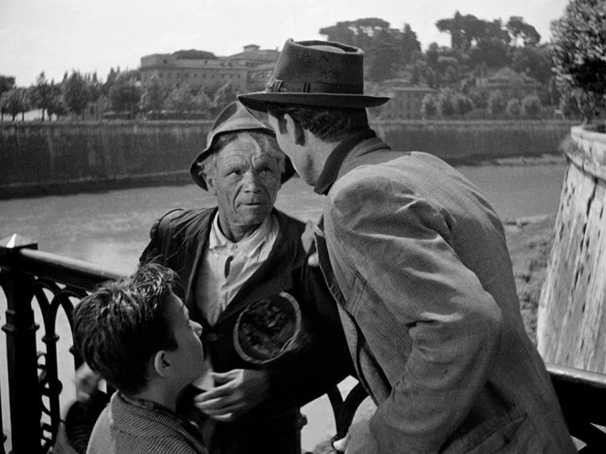 Bicycle Thieves - Photos