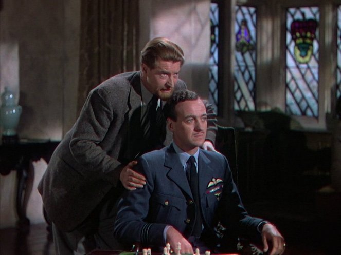 A Matter of Life and Death - Photos - Roger Livesey, David Niven