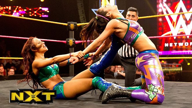 WWE NXT - Cartões lobby - Mercedes Kaestner-Varnado, Pamela Martinez