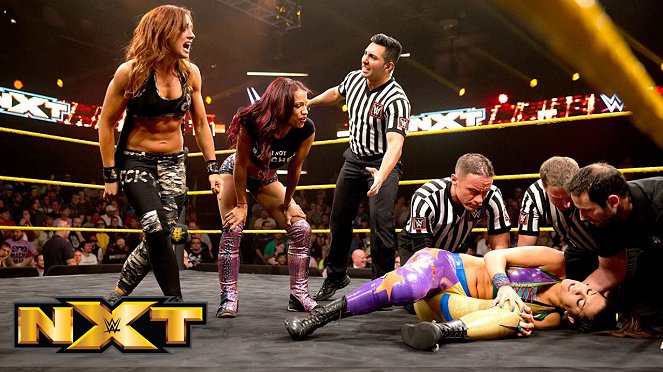 WWE NXT - Lobby karty - Rebecca Quin, Mercedes Kaestner-Varnado, Pamela Martinez