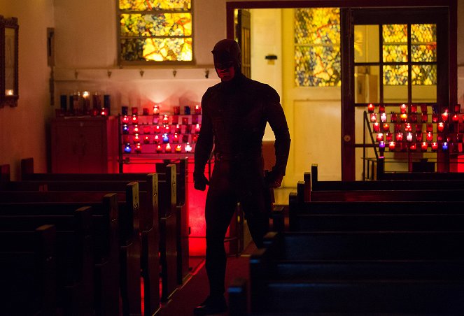 Daredevil - Season 2 - Bang - Photos - Charlie Cox