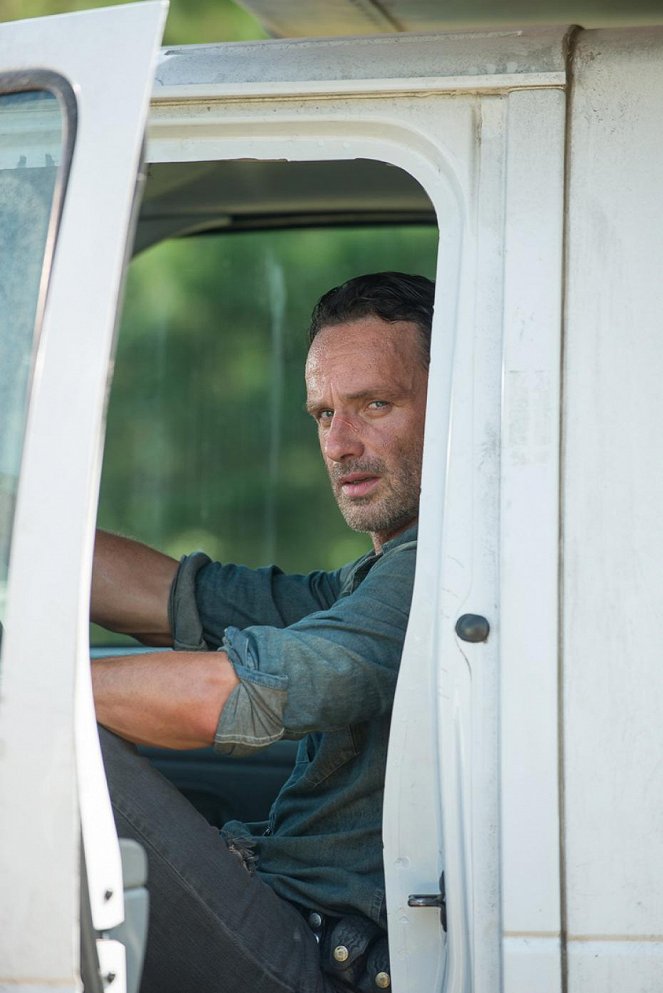 The Walking Dead - Die neue Welt - Filmfotos - Andrew Lincoln