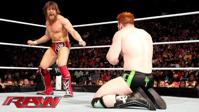 WWE Monday Night RAW - Fotosky - Bryan Danielson