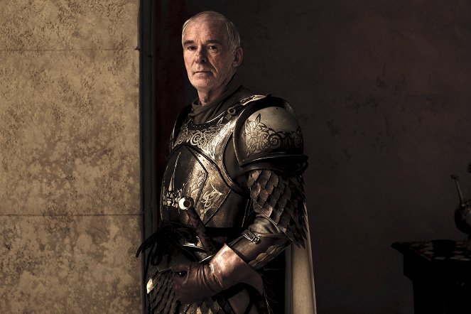 Game of Thrones - Season 1 - The Wolf and the Lion - Photos - Ian McElhinney