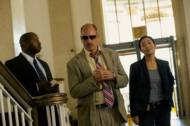 Triple 9 - Photos - Woody Harrelson, Michelle Ang