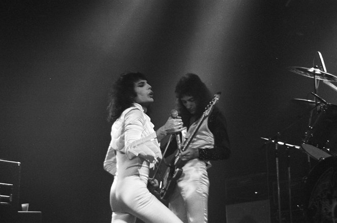 Queen: A Night in Bohemia - De la película - Freddie Mercury, John Deacon