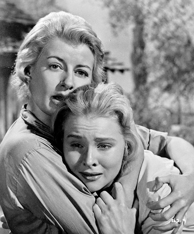 Veneno en el alma - De la película - Constance Ford, Diane McBain