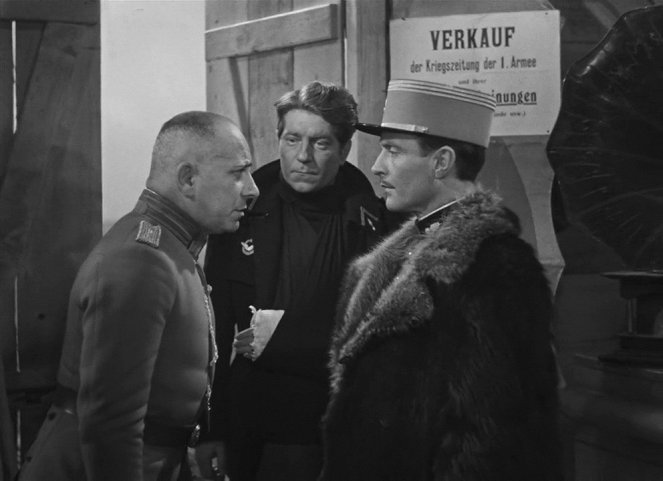 A nagy ábránd - Filmfotók - Erich von Stroheim, Jean Gabin