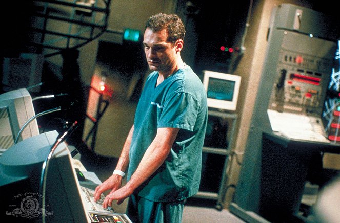 Stargate Kommando SG-1 - Der Feind in seinem Körper - Filmfotos - Jay Acovone