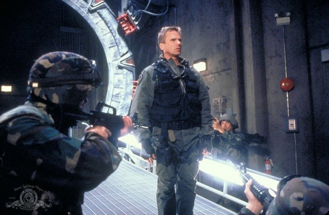 Stargate SG-1 - Cold Lazarus - Photos - Richard Dean Anderson