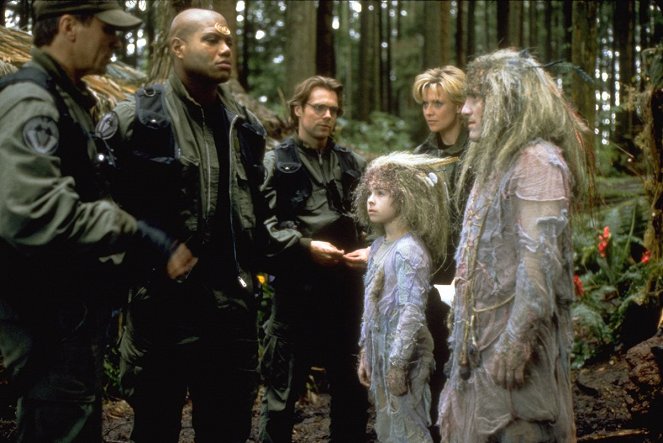 Stargate SG-1 - The Nox - Photos - Christopher Judge, Michael Shanks, Addison Ridge, Amanda Tapping, Armin Shimerman