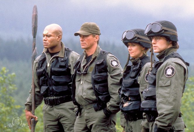 Stargate SG-1 - Season 1 - The Nox - Kuvat elokuvasta - Christopher Judge, Richard Dean Anderson, Amanda Tapping, Michael Shanks