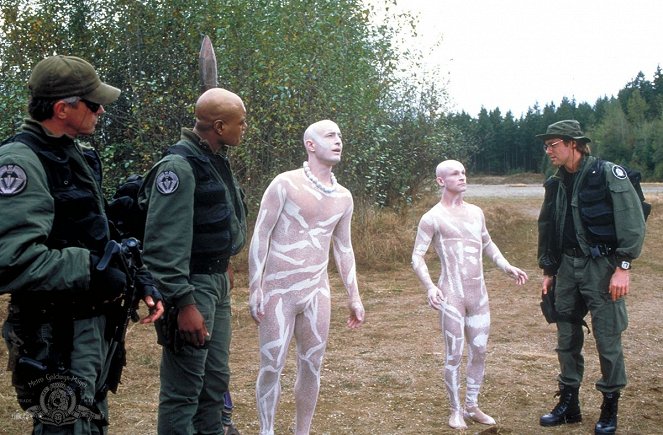 Stargate SG-1 - One False Step - Photos - Richard Dean Anderson, Christopher Judge, Michael Shanks