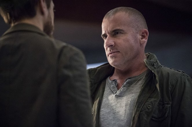 Legends of Tomorrow - Blood Ties - Photos - Dominic Purcell