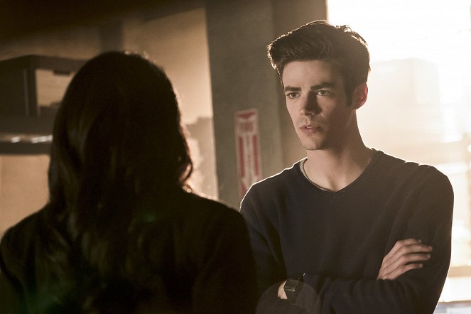 The Flash - Running to Stand Still - Photos - Grant Gustin