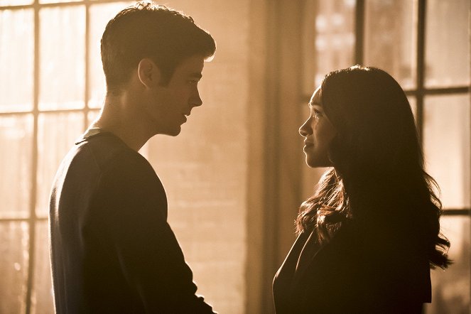 The Flash - Corriendo para quedarse quieto - De la película - Grant Gustin, Candice Patton