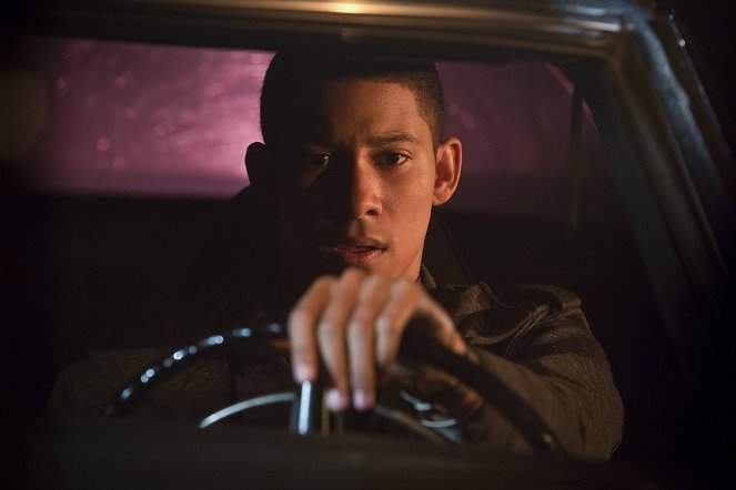 The Flash - Potential Energy - Photos - Keiynan Lonsdale